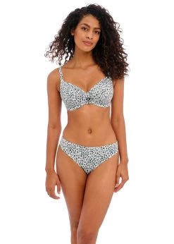 FREYA Cala Selva Uw Plunge Bikini Top Leopard -Fashion underwear AS203102 LED alt1 Freya Swim Cala Selva Leopard Underwired Plunge Bikini Top b4bc3440 4dbb 4833 8429 d8ae4ac96225