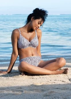 FREYA Cala Selva Uw Plunge Bikini Top Leopard -Fashion underwear AS203102 LED cons Freya Swim Cala Selva Leopard Underwired Plunge Bikini Top 9f3c7812 5cb4 4984 9c67 06c796b83173